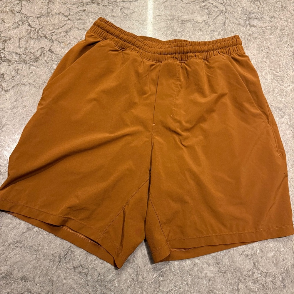 lululemon men pace breaker 7” lined